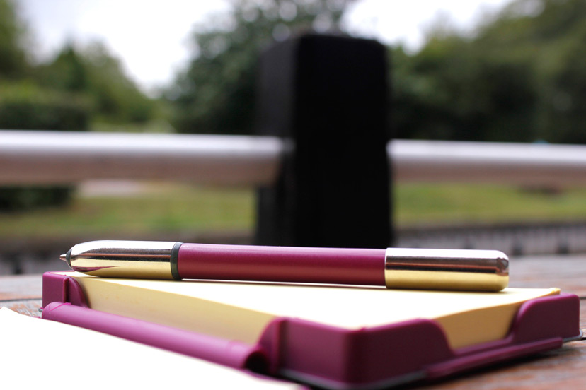 The elegant, professional note-taking solution - Noteshel